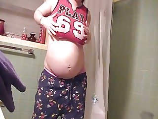 hoot brunete preggo in webcam